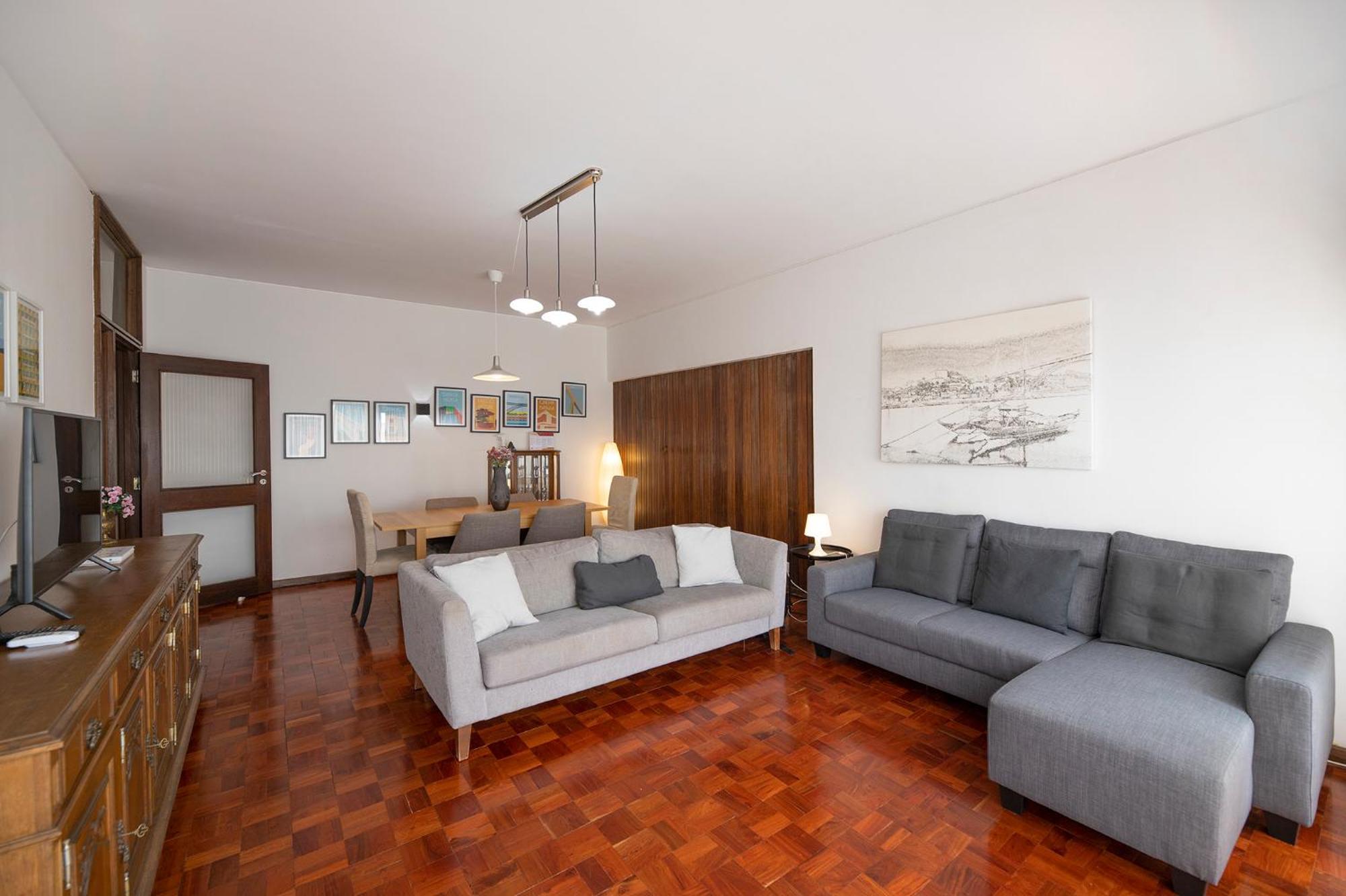 Flh Porto Spacious Apartment With Balcony Екстер'єр фото
