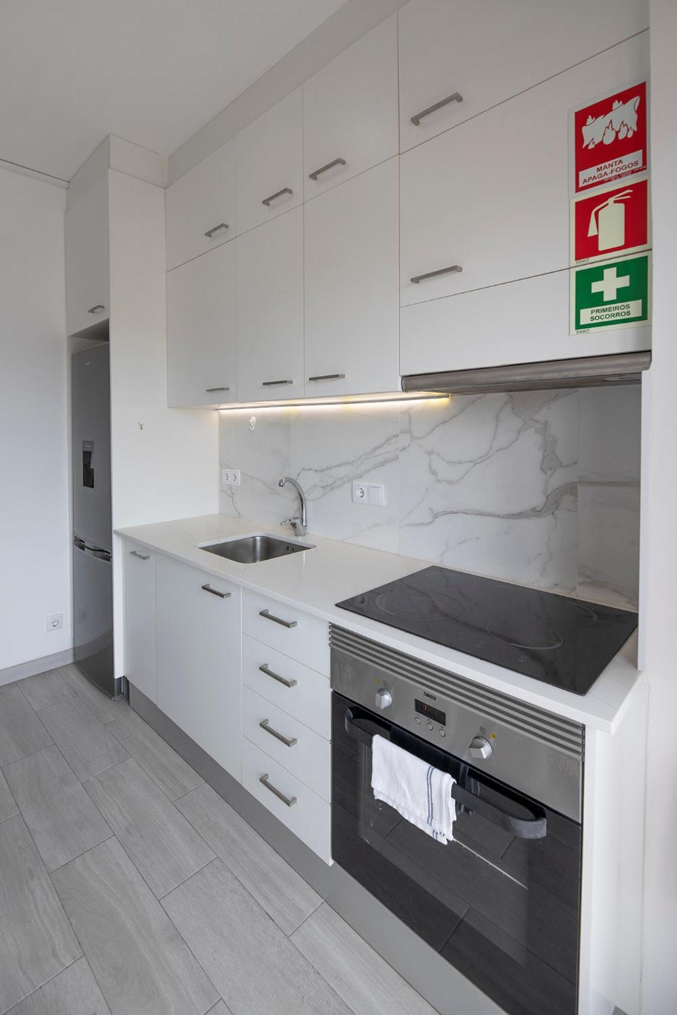 Flh Porto Spacious Apartment With Balcony Екстер'єр фото